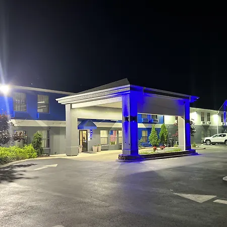 Days Inn By Wyndham Great Lakes Naval Base