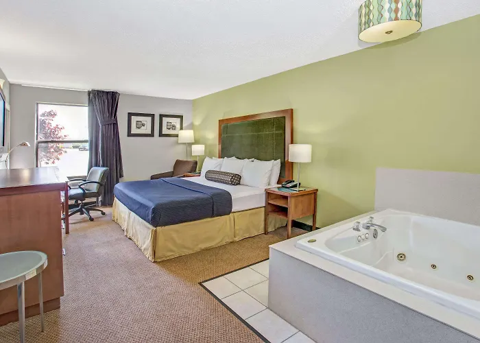 Days By Wyndham Great Lakes Naval Base North Chicago