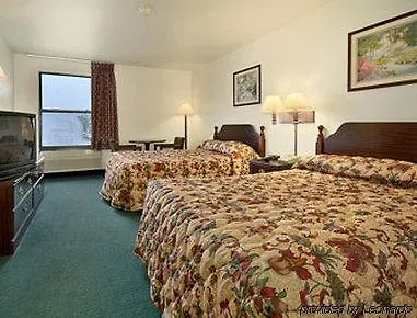 Days By Wyndham Great Lakes Naval Base