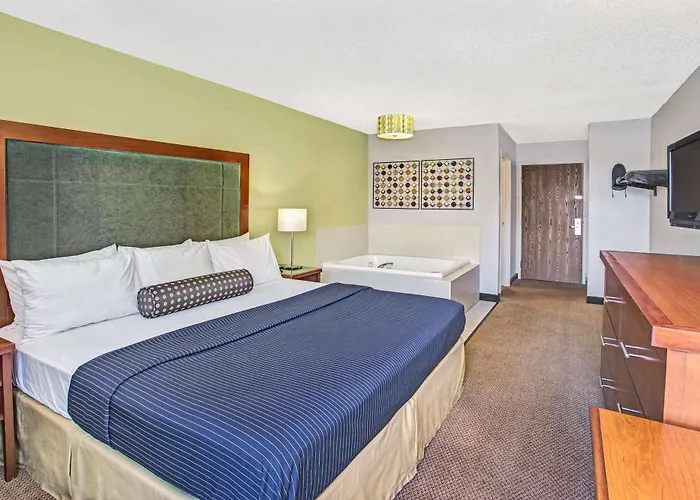 Days By Wyndham Great Lakes Naval Base * North Chicago